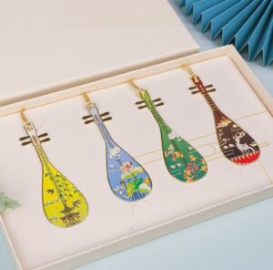 Pipa‑shaped metal bookmark set with tassels, Chinese scenic pattern cultural reading souvenir